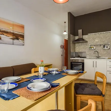 Nice Apartment In Giardini Naxos With Wifi * גיארדיני נאקסוס
