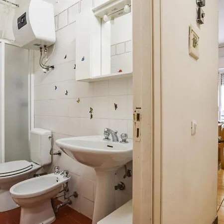 Nice Apartment In Giardini Naxos With Wifi