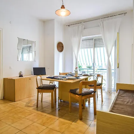 Gorgeous In With Wifi Apartment