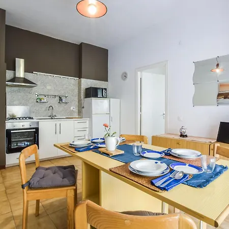 Gorgeous In Apartament *