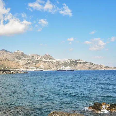 Nice Apartment In Giardini Naxos With Wifi